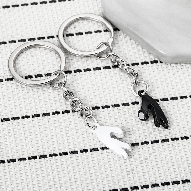 Wholesale Magnet Attraction Love Gesture Zinc Alloy Keychain